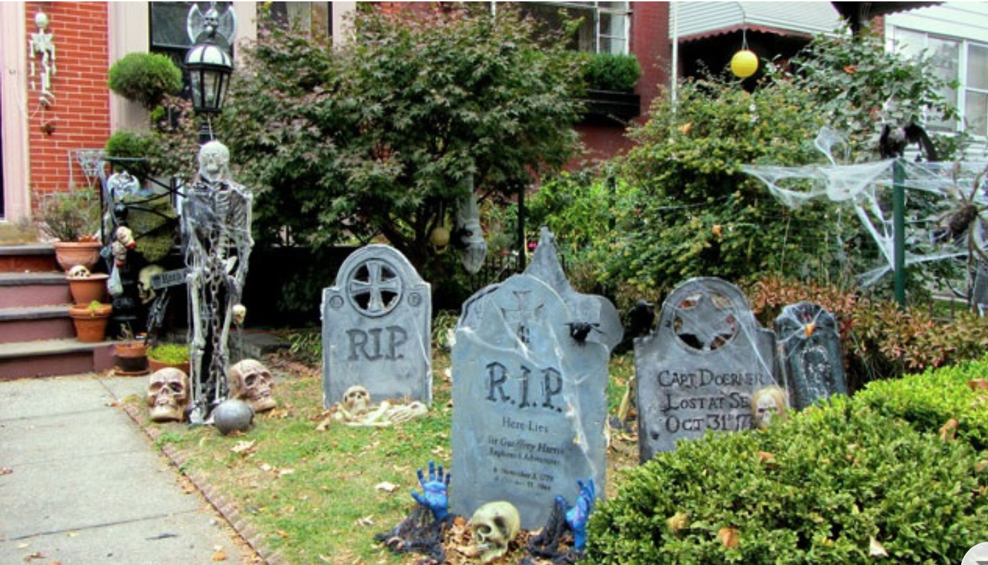 Halloween Decorated Houses